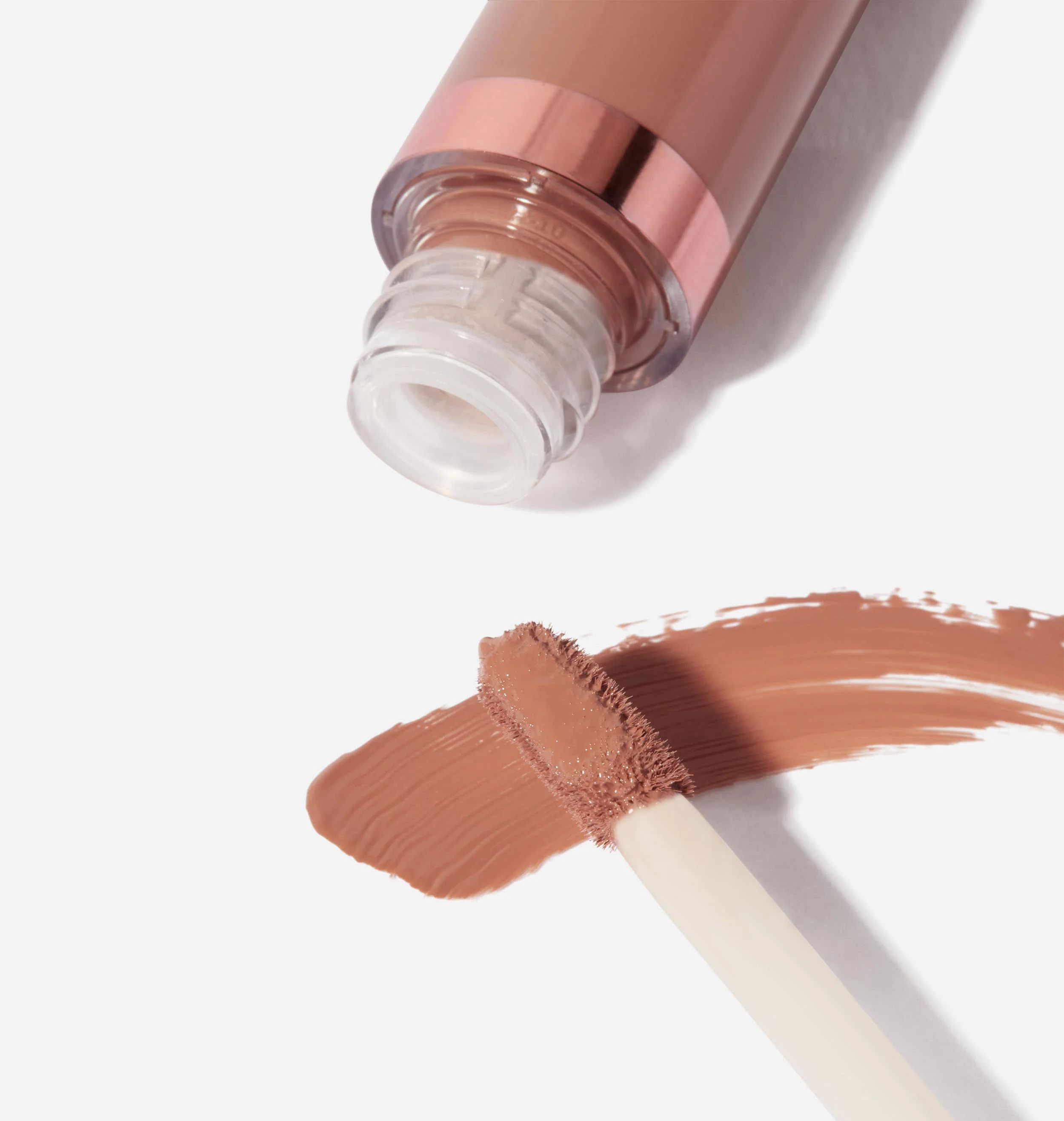 GLOSSY LIPS - Image 8