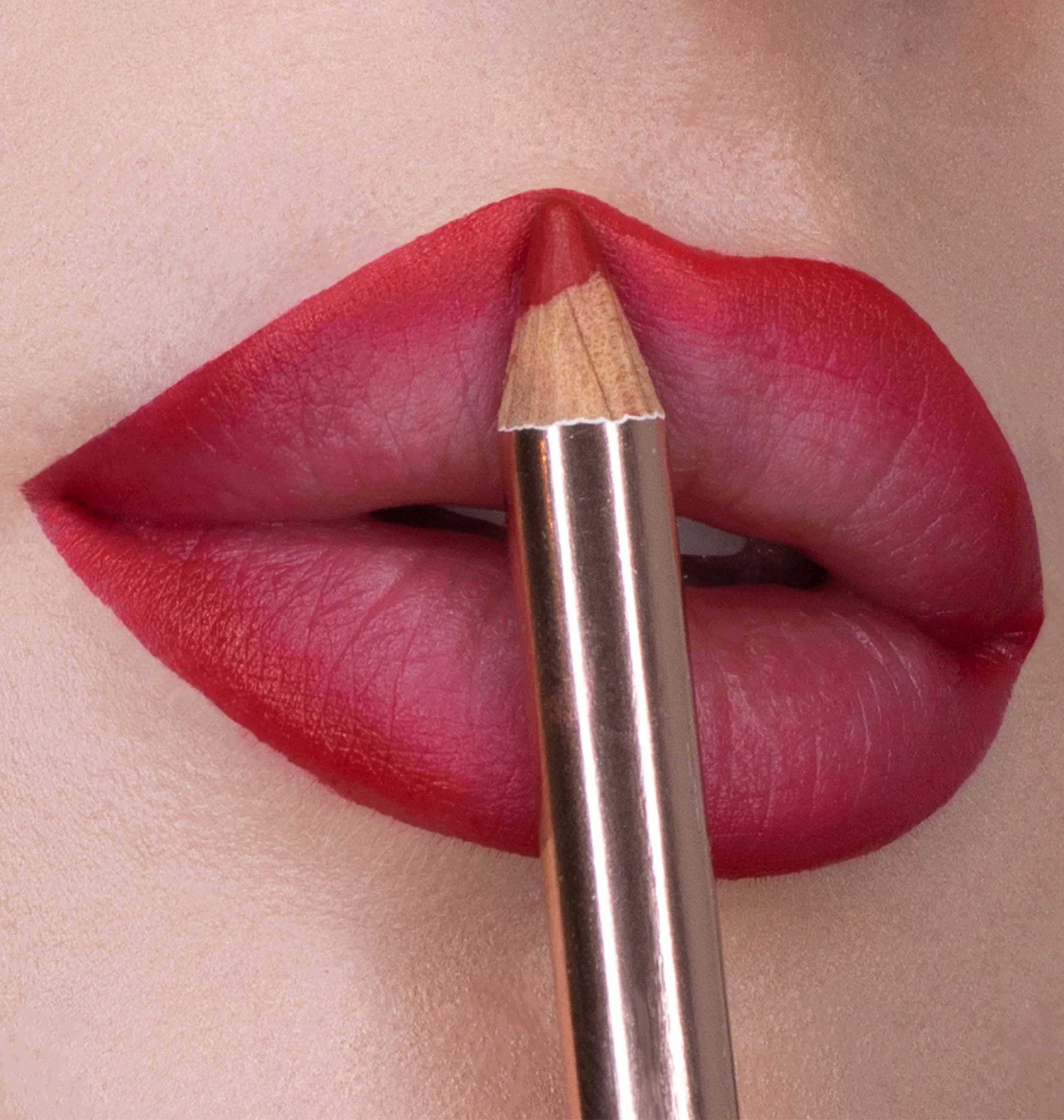 LIP LINER - KISS MARKER 01 - Image 3