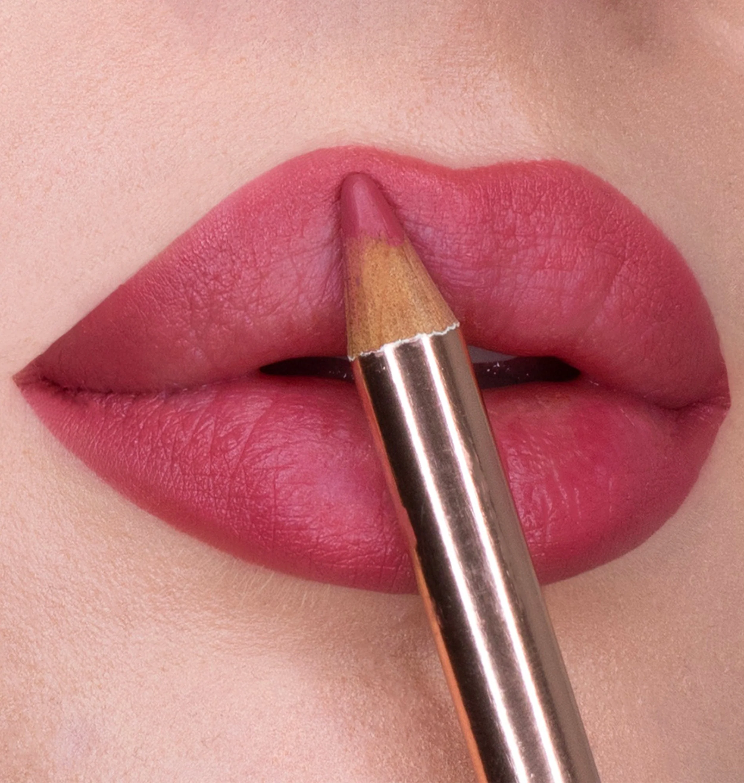 LIP LINER - KISS MARKER 10 - Image 3